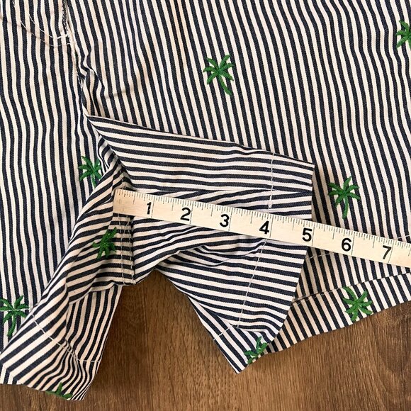 Crown & Ivy Caroline Blue Pin Stripe Palm Tree Shorts Sz 14 - Picture 8 of 12